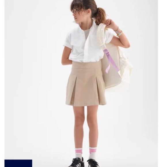 Gap Uniform Skort - Picture 1 of 3